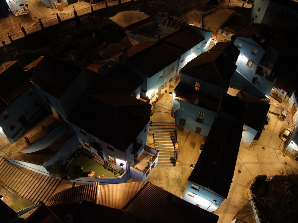 Casas Rurales Juzcar Centro Luaran gambar