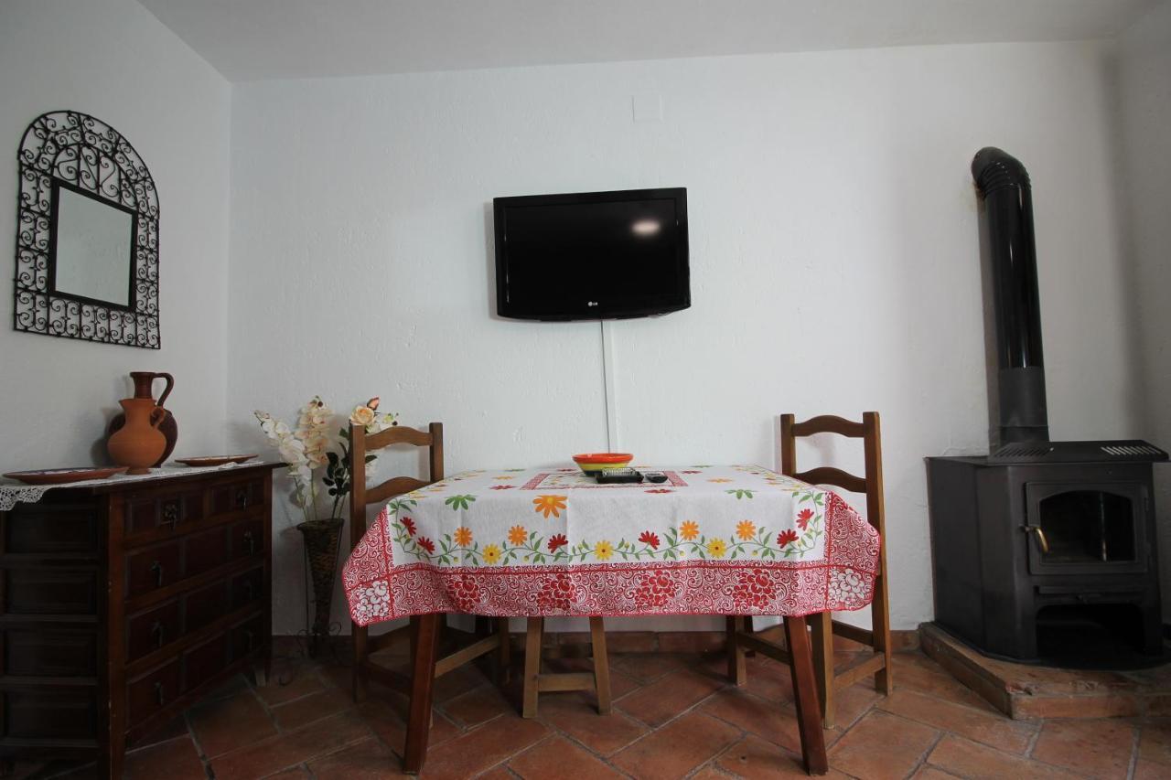 Casas Rurales Juzcar Centro Luaran gambar